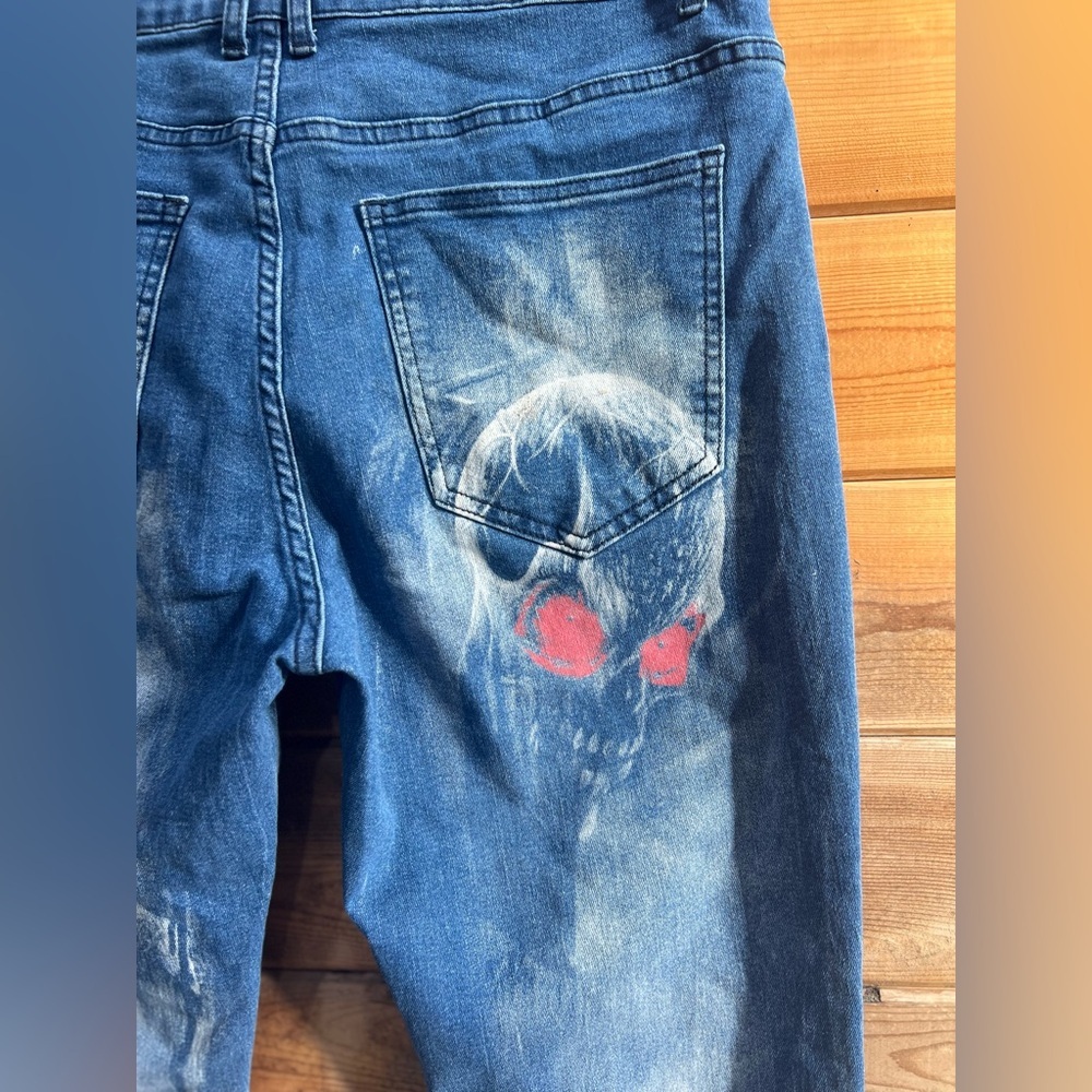 💀 Custom Airbrushed Halloween Skull Themed Jeans – Size 35 💀 High Rise w/Stretch - Picture 7 of 10